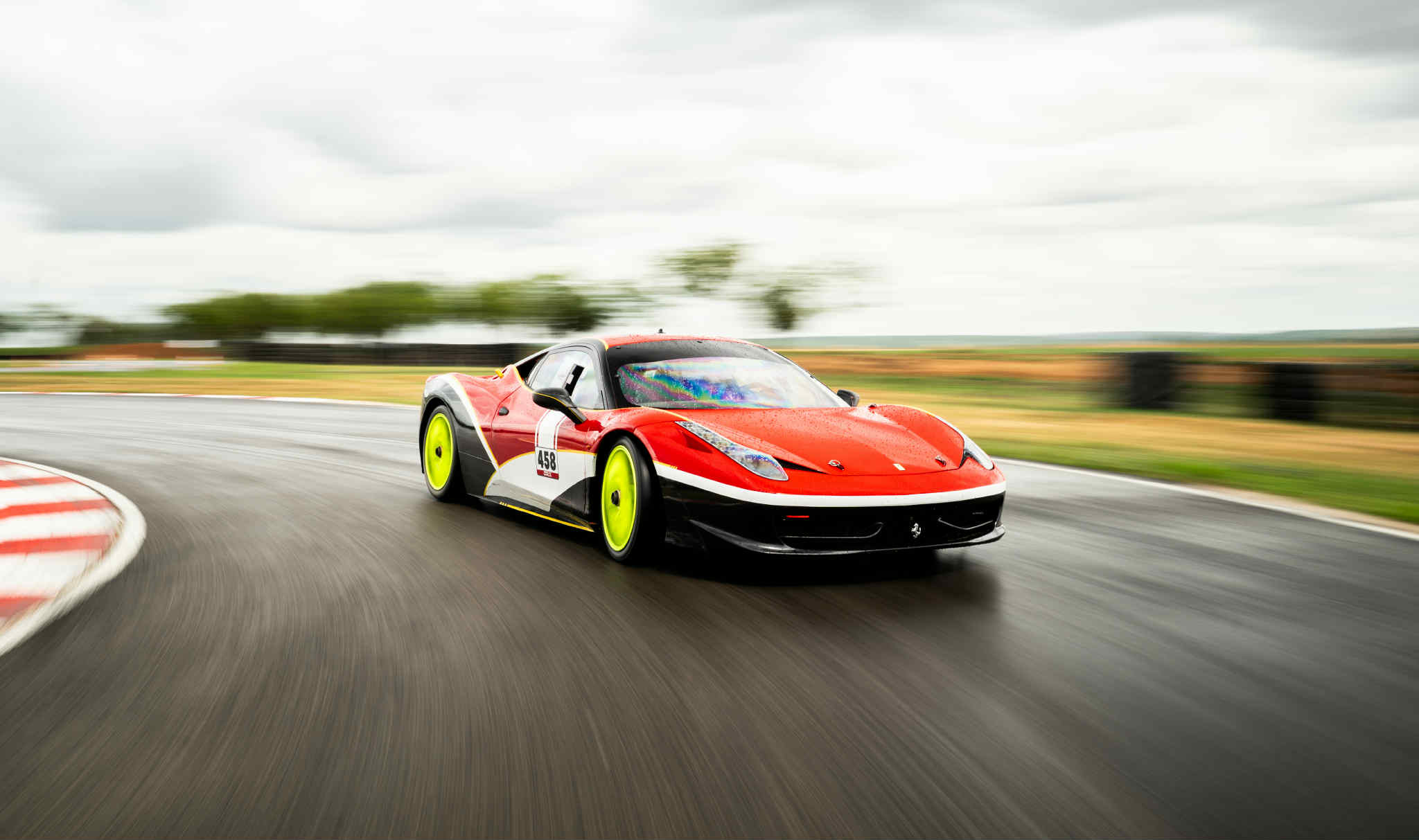 ZSTS Garage SupercarFest 2026 – Szupersportautók, drift és élményvezetés a BSSW Visontán